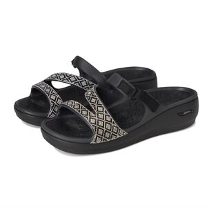 Skechers Foamies Arch Fit Ascend Women’s Sz 8 Black Bead Embellished Sandals NEW